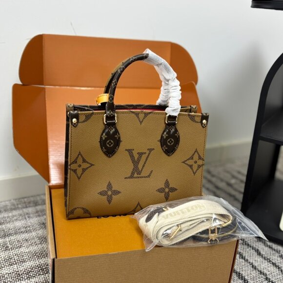 Louis Vuitton Travel Bags, Shoulder Bags - Picture 1 of 9